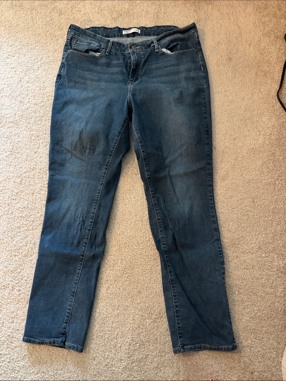 Women’s Levi’s Mid-Rise Straight Leg Jeans in Medium Blue Size 18M - W34 L32
